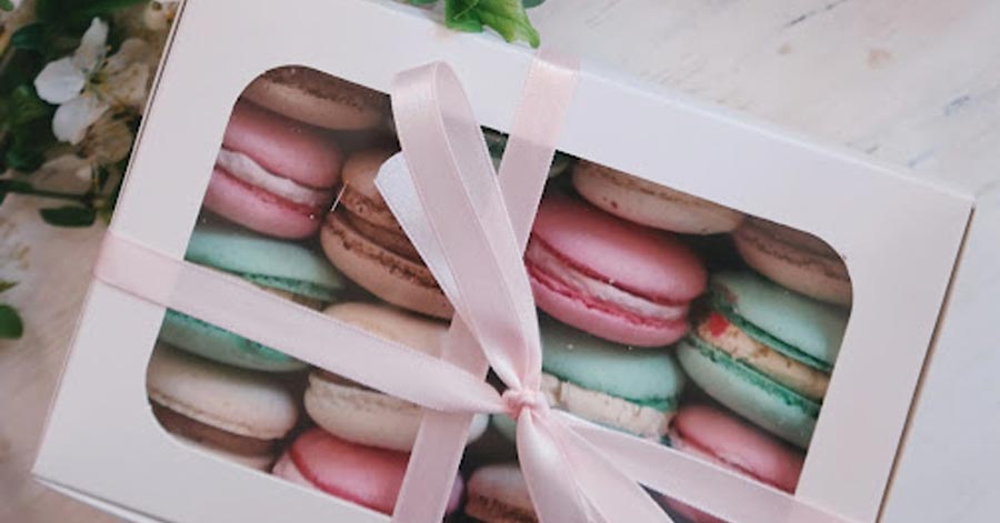 macarons in a box