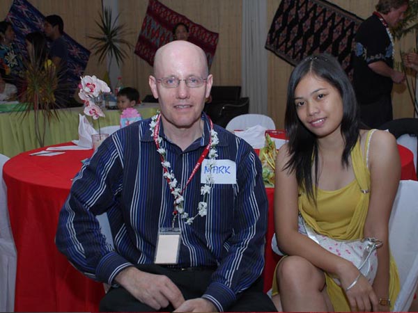 image of a foreigner and davaoeño